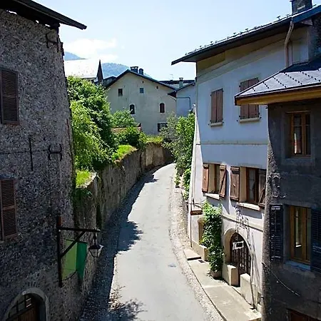 Au Cheval Blanc - Et D'hôtes 3* Albertville