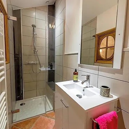 Au Cheval Blanc - Et D'hotes 3*