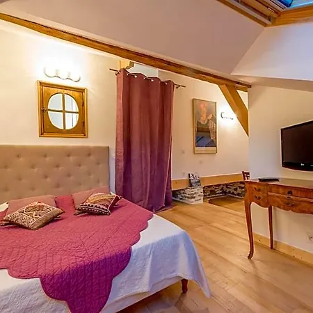 Panzió Au Cheval Blanc - Et D'hotes Albertville